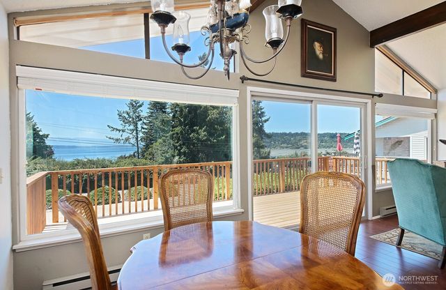 4135 Lovely Road, Clinton, WA 98236