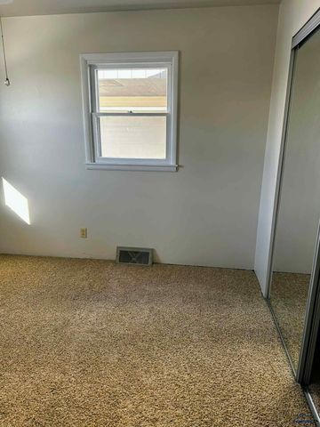 2609 IVY AVE, Rapid City, SD 57701