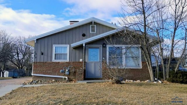 2609 IVY AVE, Rapid City, SD 57701