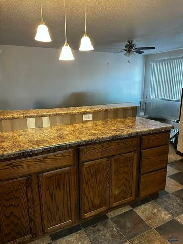 2609 IVY AVE, Rapid City, SD 57701