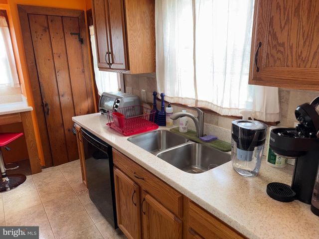 538 MAPLE AVE, Ewing Twp, NJ 08618
