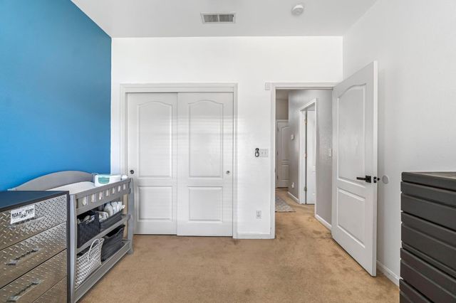 685 W Lake Street, Kingsburg, CA 93631