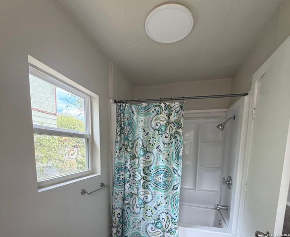 1134 W HARLAN AVE, San Antonio, TX 78211