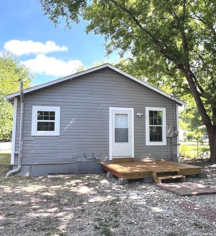 1134 W HARLAN AVE, San Antonio, TX 78211