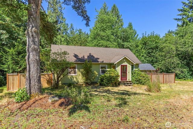 932 Retsil Road, Port Orchard, WA 98366