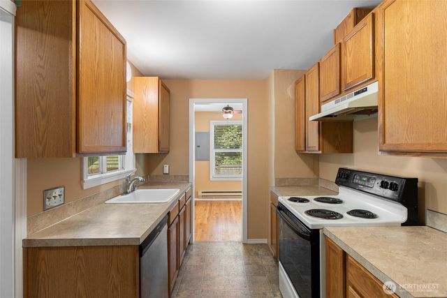 932 Retsil Road, Port Orchard, WA 98366