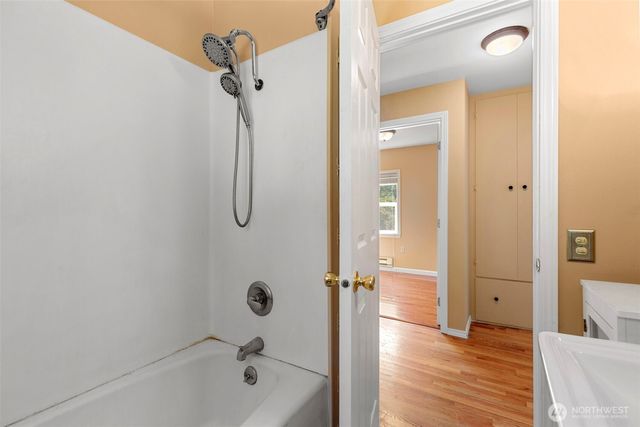 932 Retsil Road, Port Orchard, WA 98366