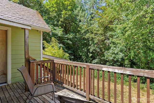 932 Retsil Road, Port Orchard, WA 98366