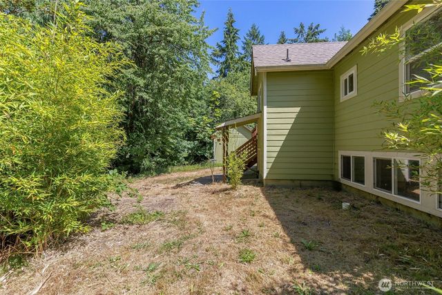 932 Retsil Road, Port Orchard, WA 98366