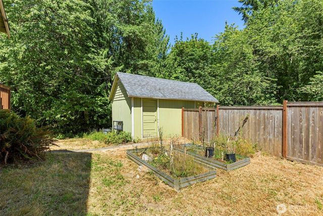 932 Retsil Road, Port Orchard, WA 98366