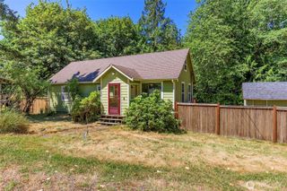 932 Retsil Road, Port Orchard, WA 98366