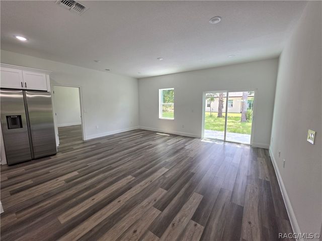 8125 N Maltese Drive, Citrus Springs, FL 34433