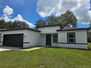 8125 N Maltese Drive, Citrus Springs, FL 34433