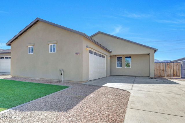 913 E FREMONT Road 1, Phoenix, AZ 85042