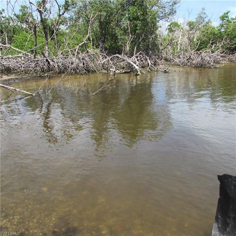 4195 Pine Island RD NW, Matlacha, FL 33993