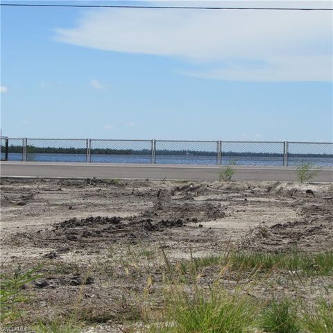 4195 Pine Island RD NW, Matlacha, FL 33993