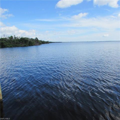 4195 Pine Island RD NW, Matlacha, FL 33993