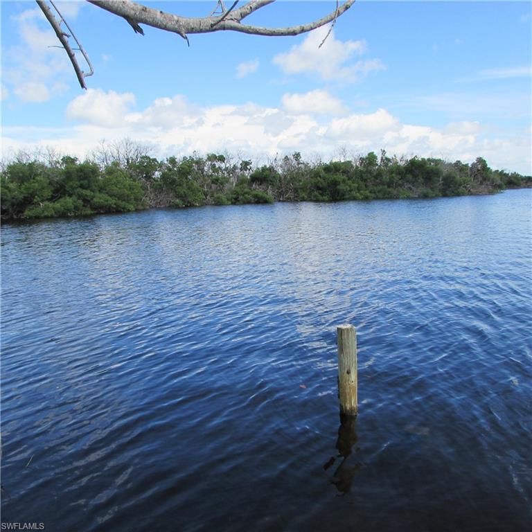 4195 Pine Island RD NW, Matlacha, FL 33993