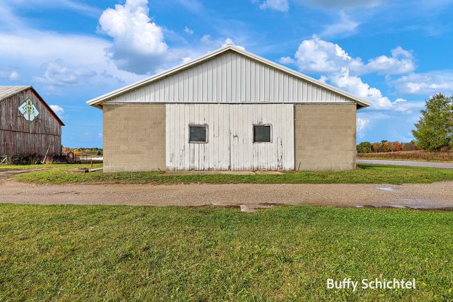 20017 7 Mile Road, Reed City, MI 49677