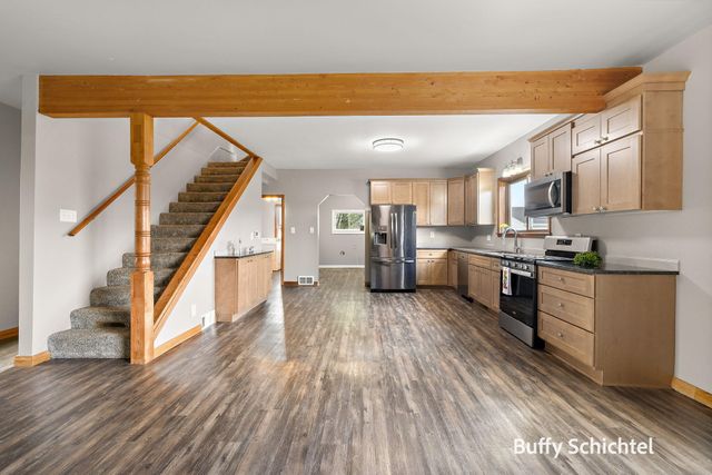 20017 7 Mile Road, Reed City, MI 49677