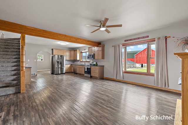 20017 7 Mile Road, Reed City, MI 49677