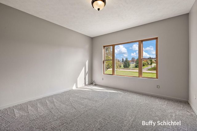 20017 7 Mile Road, Reed City, MI 49677