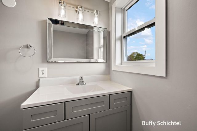 20017 7 Mile Road, Reed City, MI 49677