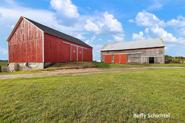 20017 7 Mile Road, Reed City, MI 49677