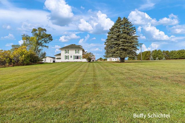 20017 7 Mile Road, Reed City, MI 49677