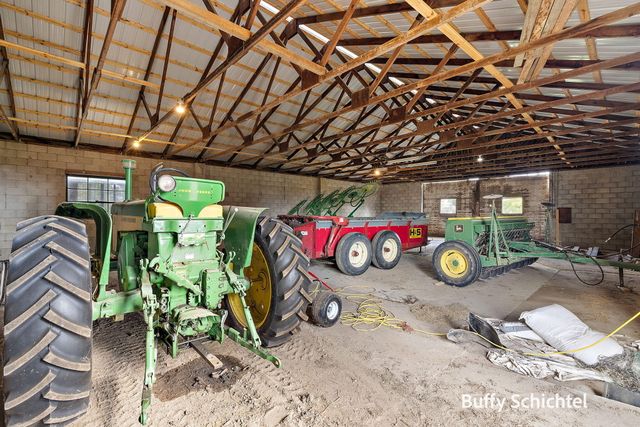 20017 7 Mile Road, Reed City, MI 49677