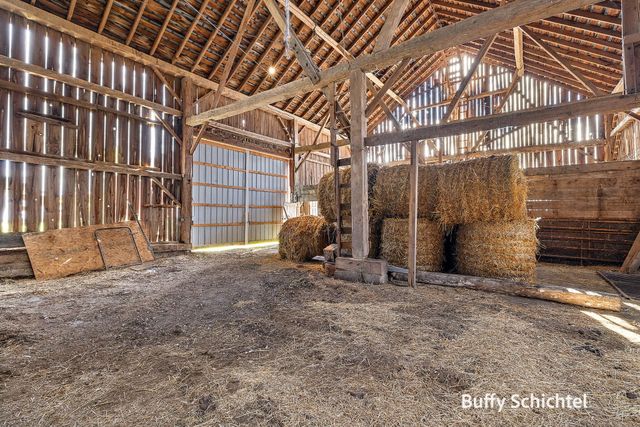 20017 7 Mile Road, Reed City, MI 49677