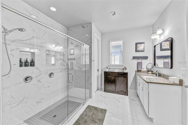 5632 LONG SHORE LOOP, Sarasota, FL 34238