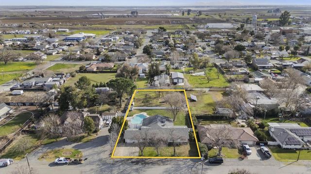 225 Elm Street, Maxwell, CA 95955