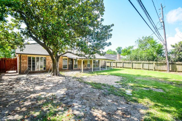 7222 Pella Drive, Houston, TX 77036