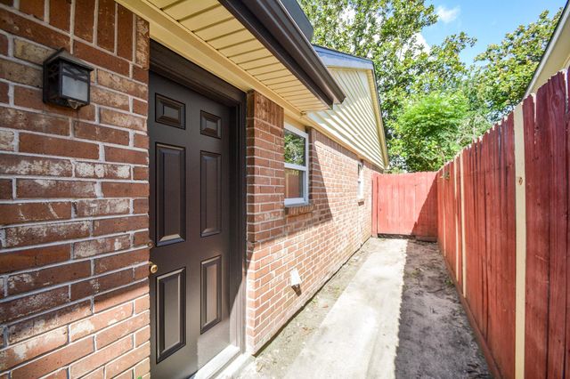 7222 Pella Drive, Houston, TX 77036