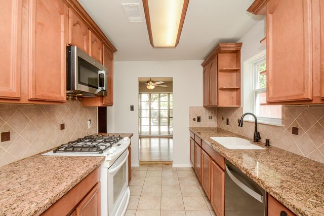 7222 Pella Drive, Houston, TX 77036