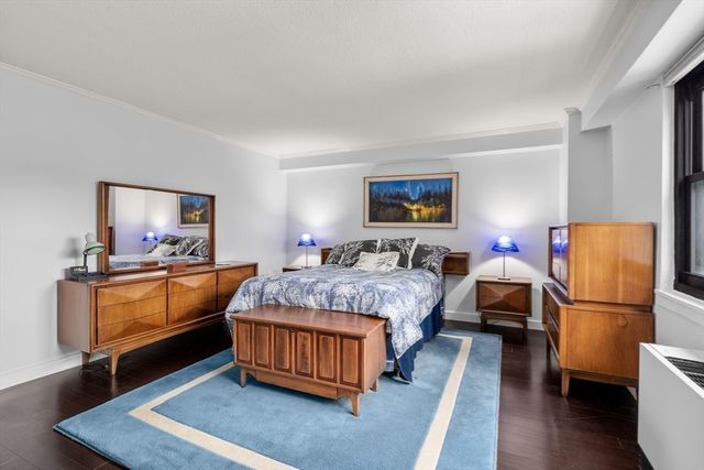 9 Hawthorne Place 7E, Boston, MA 02114