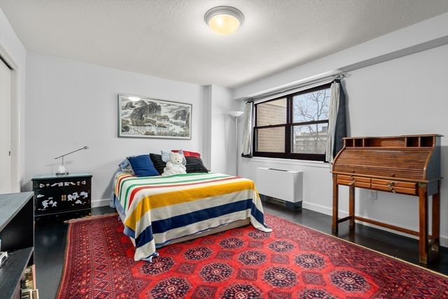 9 Hawthorne Place 7E, Boston, MA 02114