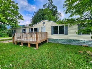 106 Delap Lane, Lafollette, TN 37766