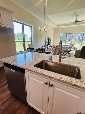 15055 High Country Acres Ln, Tyler, TX 75706