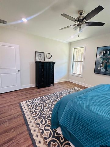 15055 High Country Acres Ln, Tyler, TX 75706