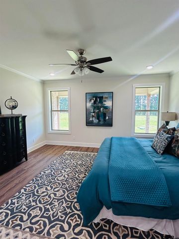 15055 High Country Acres Ln, Tyler, TX 75706