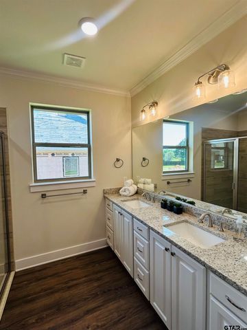 15055 High Country Acres Ln, Tyler, TX 75706