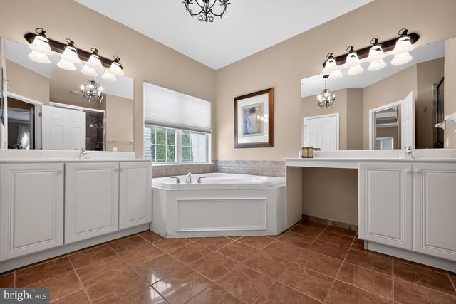 365 BITTLEWOOD AVE, Berlin, NJ 08009