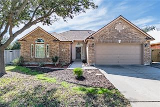 119 Georgian Oaks, Rockport, TX 78382