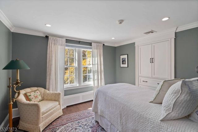 52 Schoolhouse Ln, Morris Twp., NJ 07960