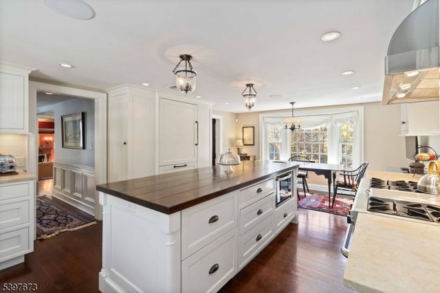 52 Schoolhouse Ln, Morris Twp., NJ 07960