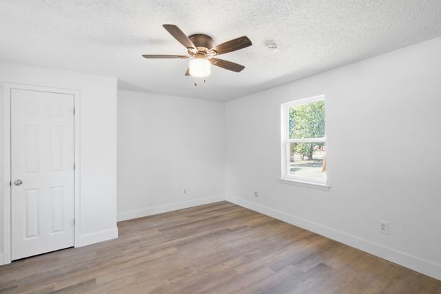 905 N Rusk Street, Weatherford, TX 76086