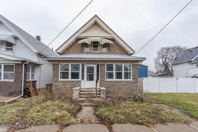 3412 Maple Street, Toledo, OH 43608