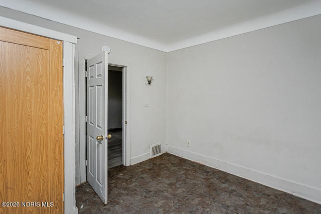 3412 Maple Street, Toledo, OH 43608